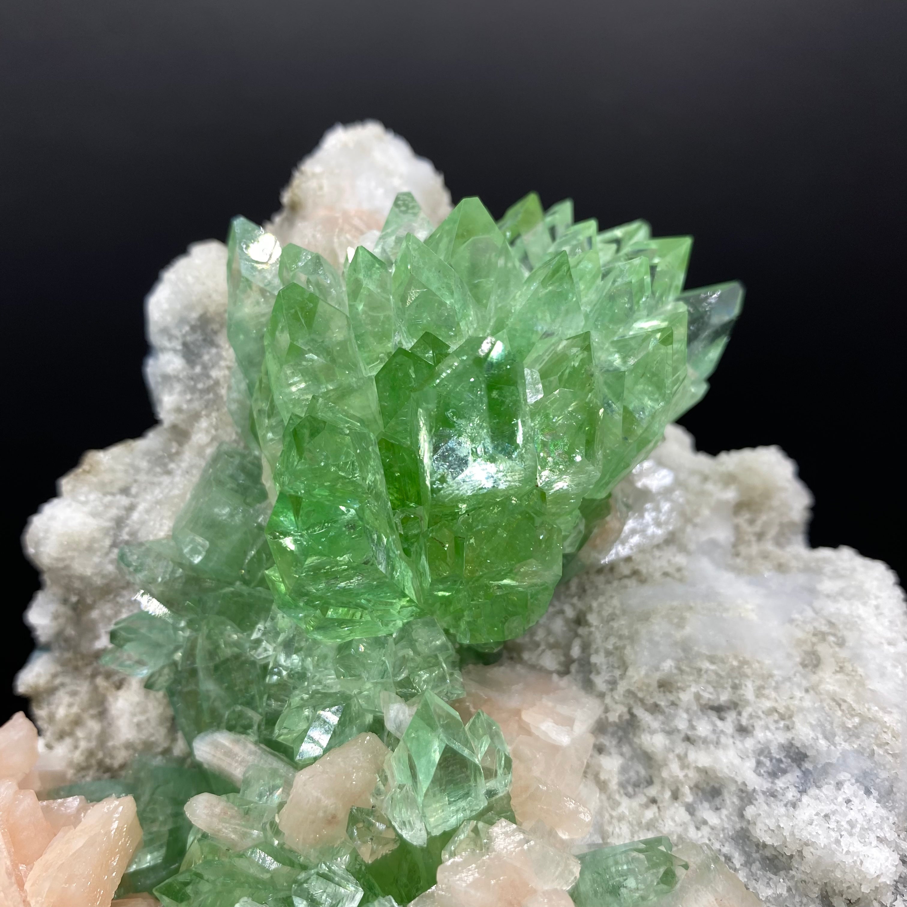 *RARE* Green store Apophyllite with Stilbite raw specimen 413g